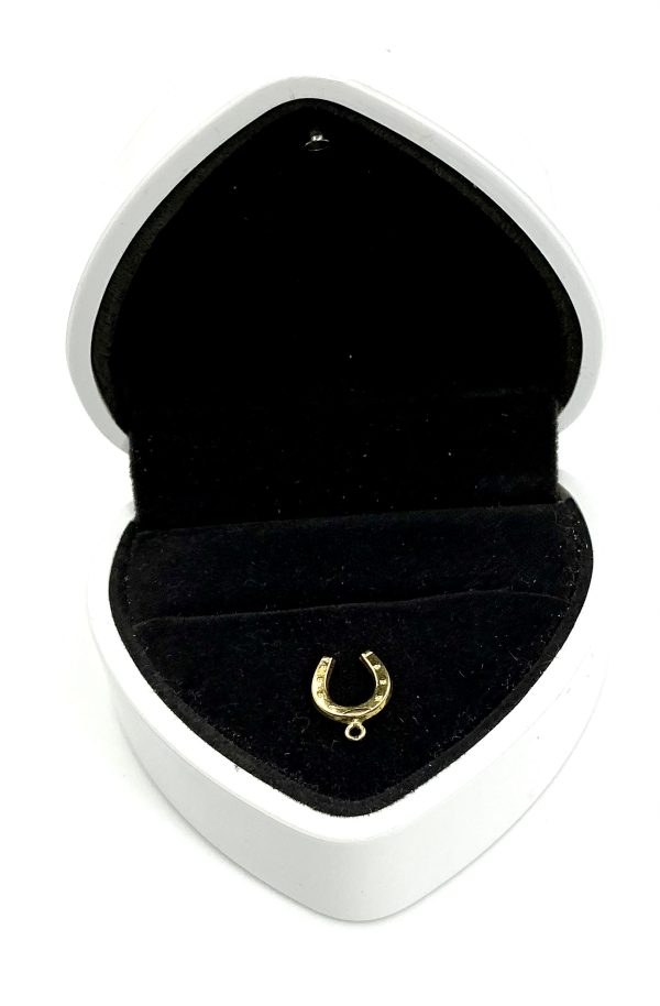 Vintage 10K Yellow Gold Horseshoe Charm – Lucky Pendant – 0.32g - Image 6