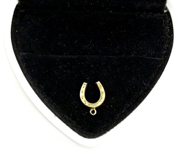 Vintage 10K Yellow Gold Horseshoe Charm – Lucky Pendant – 0.32g - Image 5