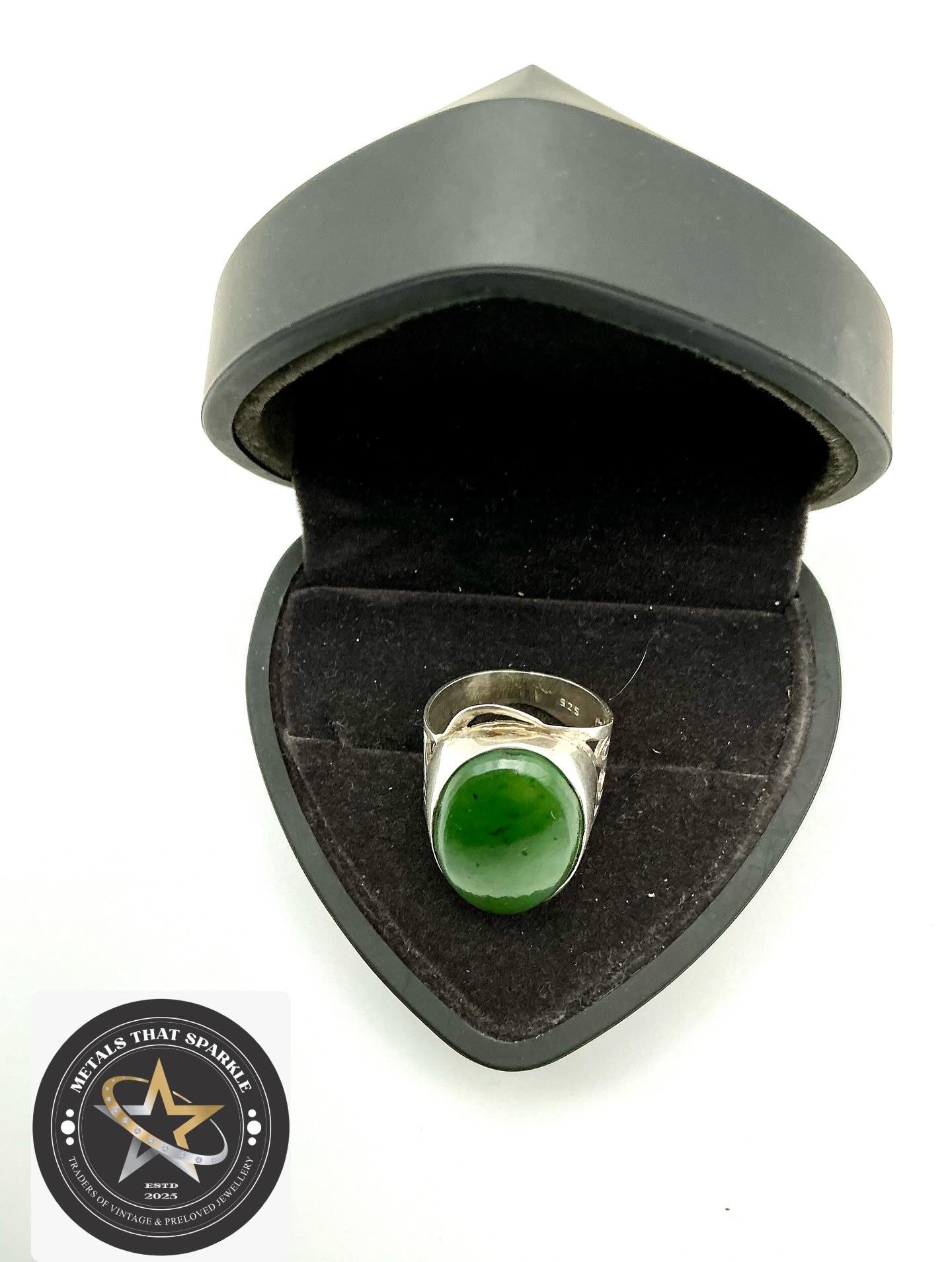 925 Sterling Silver Artisan Jadeite Ring – Size P/Q – 8.04g - Image 4