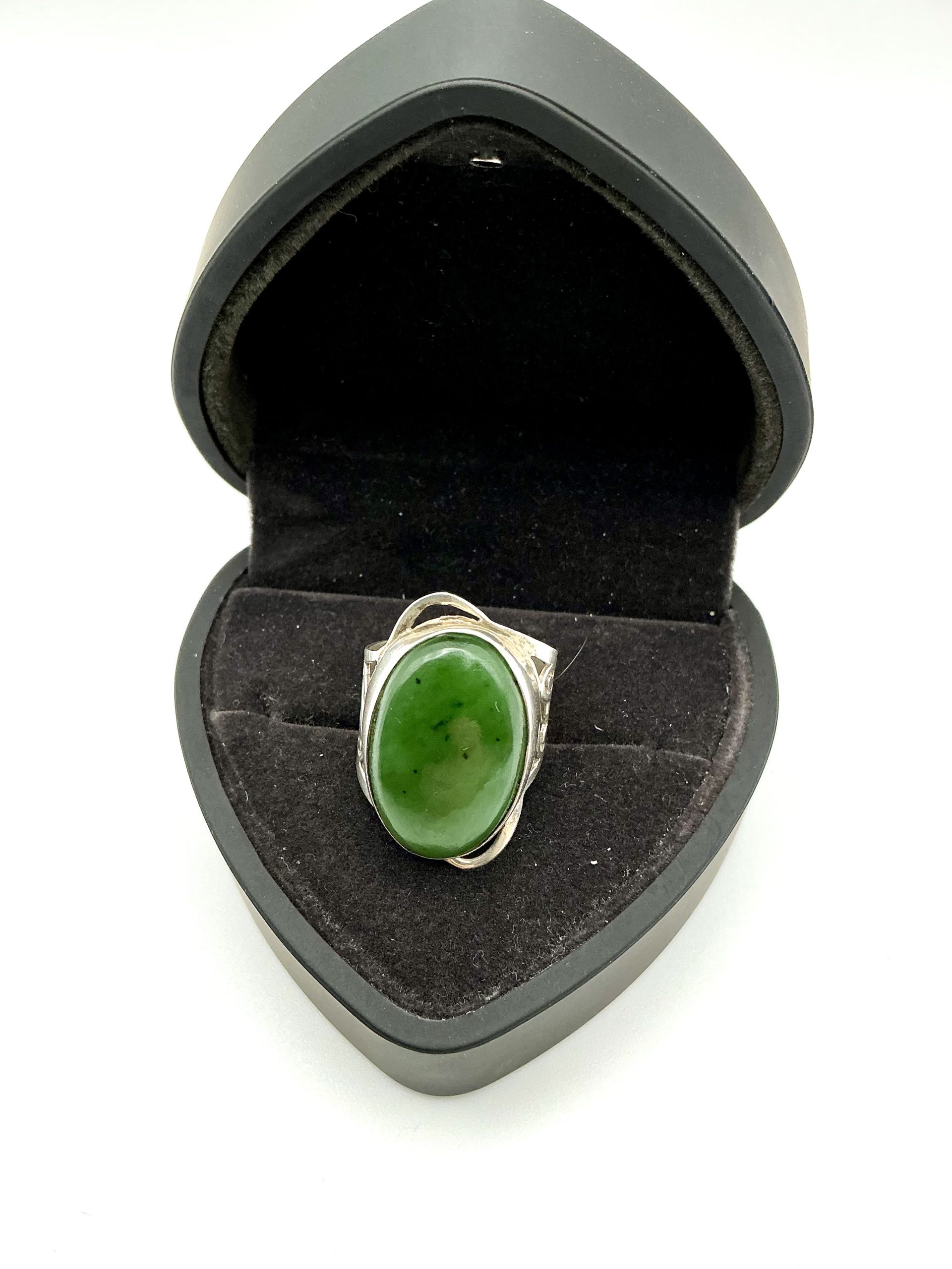925 Sterling Silver Artisan Jadeite Ring – Size P/Q – 8.04g - Image 5