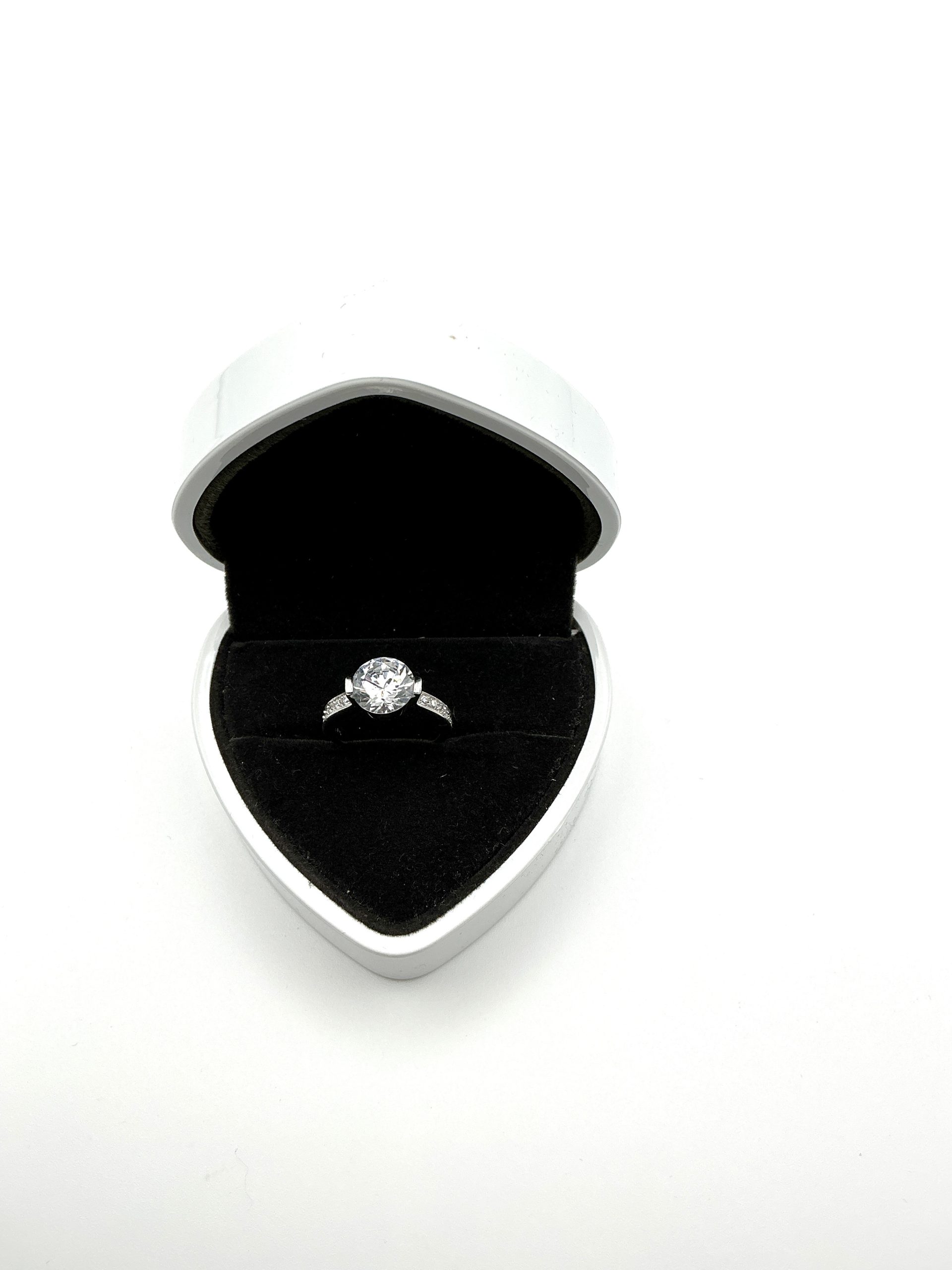 925 Sterling Silver Solitaire Ring with Diamond-Quality CZ – Size M – 4.35g - Image 6