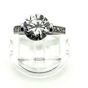 925 Sterling Silver Solitaire Ring with Diamond-Quality CZ – Size M – 4.35g