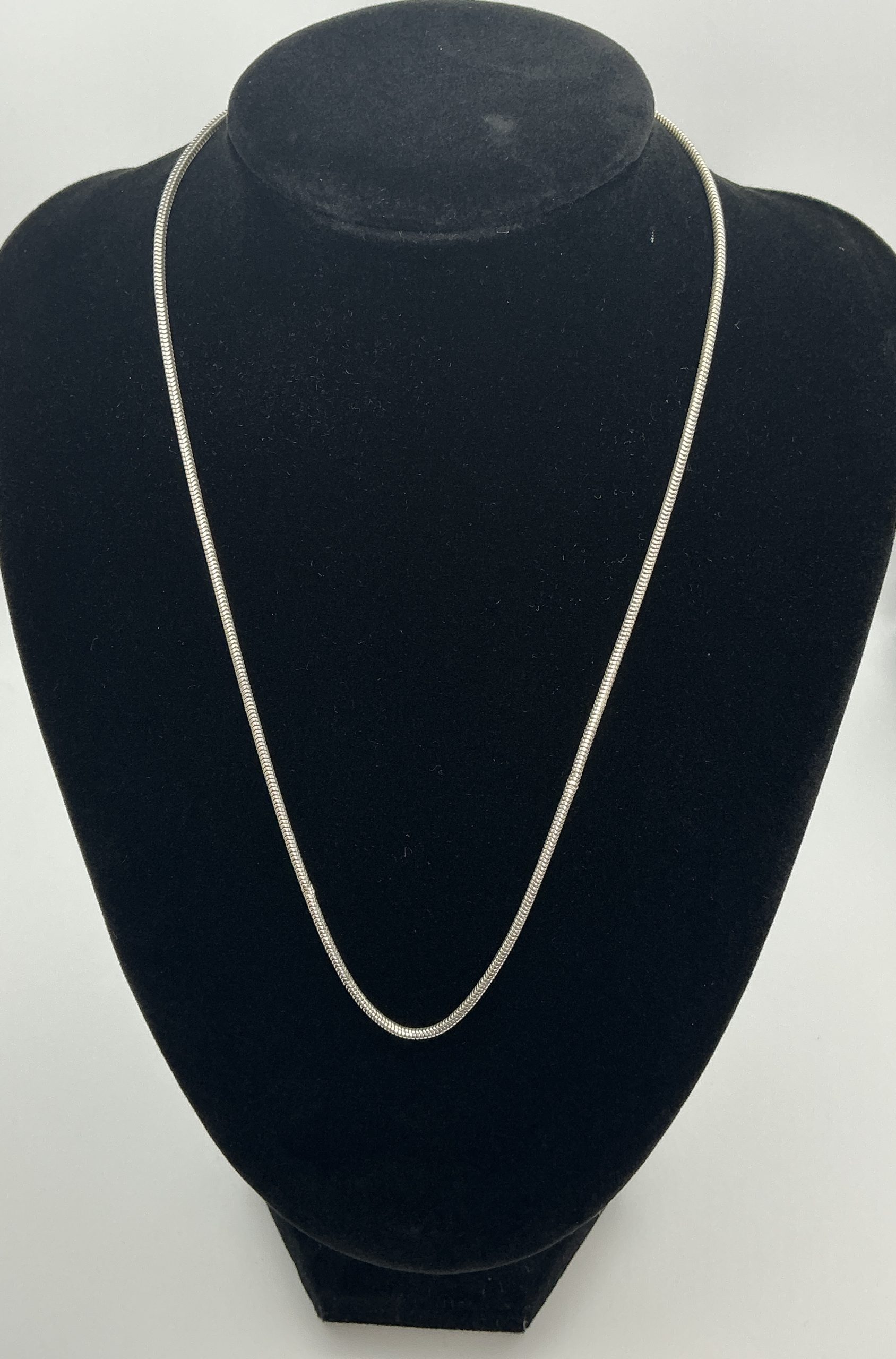Fine 925 Sterling Silver Chain – 16” Necklace – 1.52g – Minimalist Everyday Jewellery – Insured Delivery - Image 3